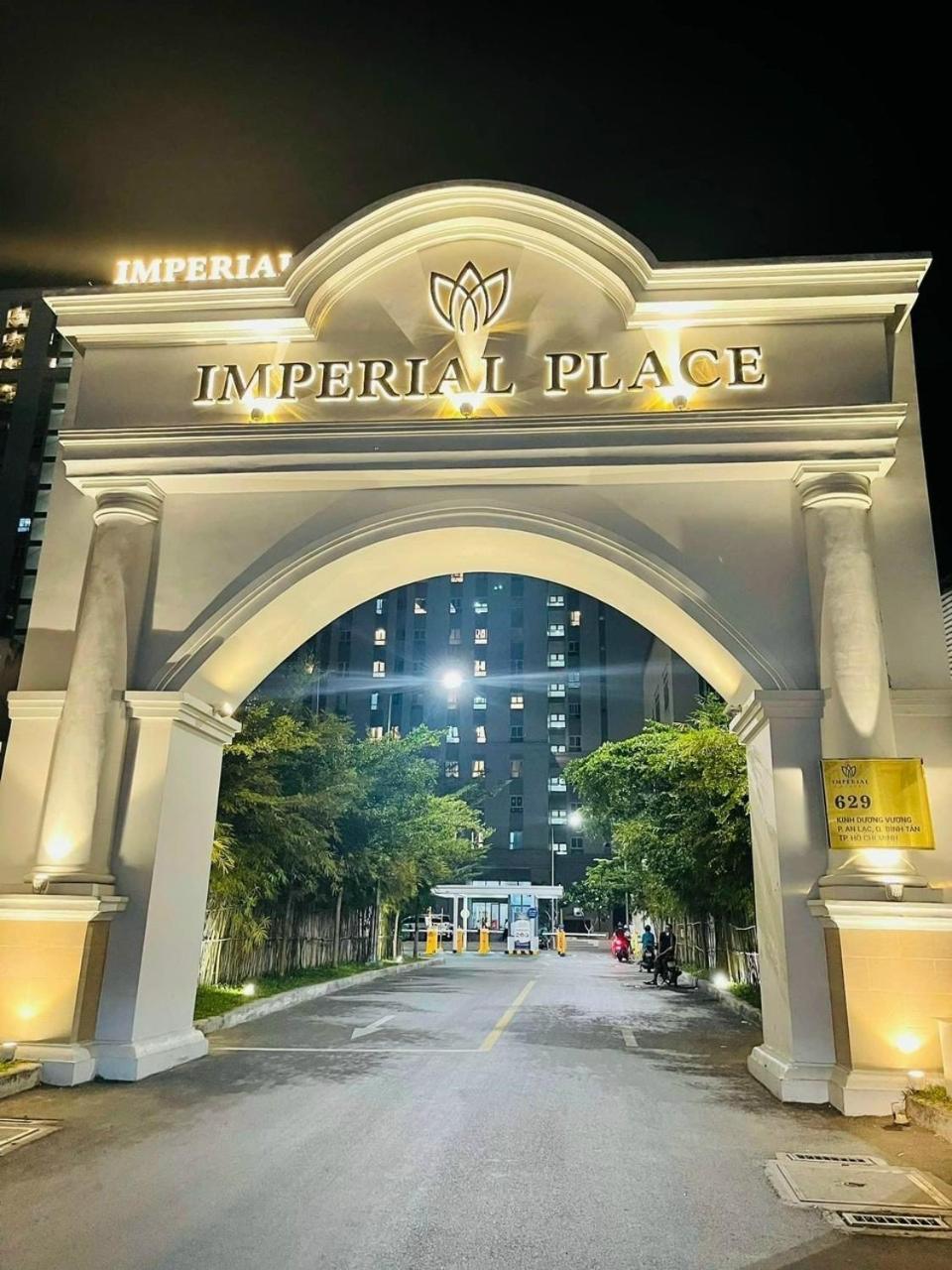 Can Ho Cao Cap Imperial Place Thành Pho Ho Chí Minh Esterno foto